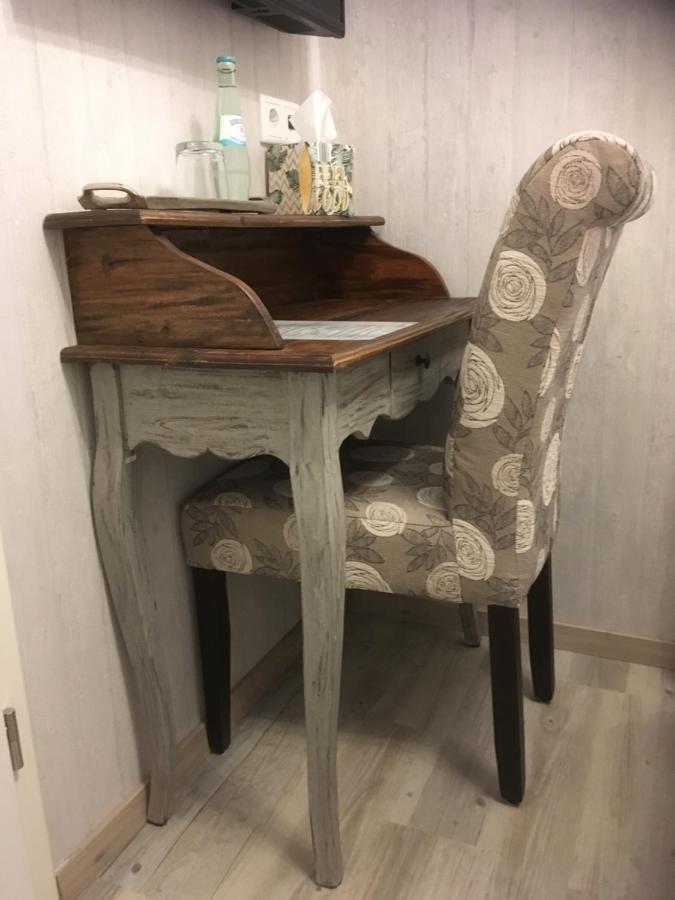 Hotel Haus Loewe Frechen Dış mekan fotoğraf