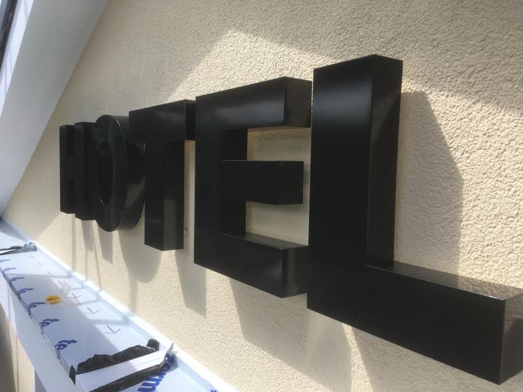 Hotel Haus Loewe Frechen Dış mekan fotoğraf